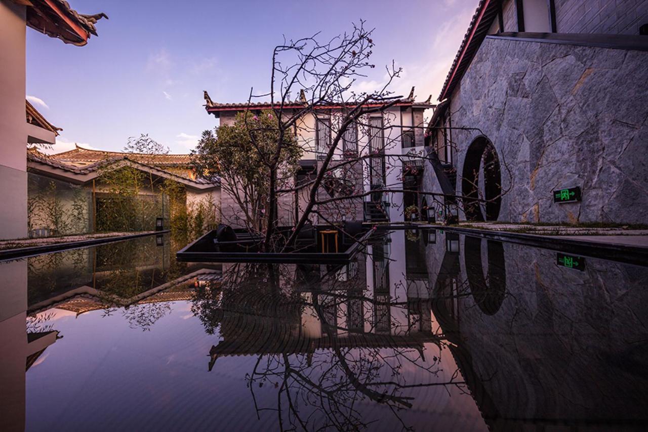 Lijiangl Hotel Liman Shenmiji Inn Lijiang  Dış mekan fotoğraf