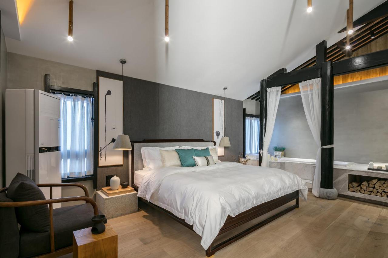 Lijiangl Hotel Liman Shenmiji Inn Lijiang  Dış mekan fotoğraf