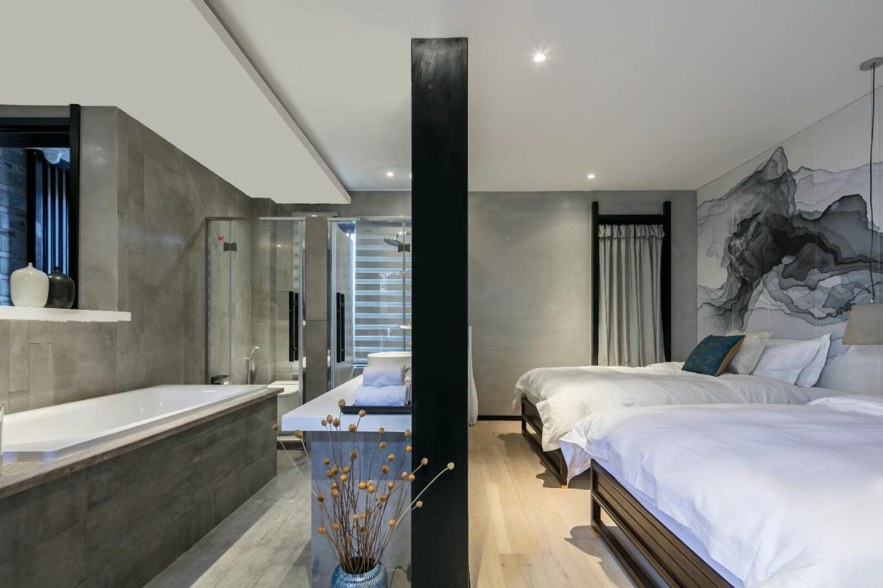 Lijiangl Hotel Liman Shenmiji Inn Lijiang  Dış mekan fotoğraf