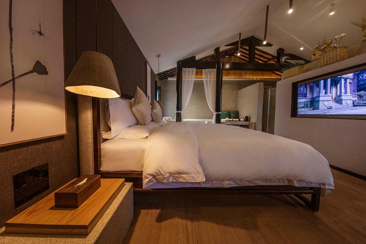 Lijiangl Hotel Liman Shenmiji Inn Lijiang  Dış mekan fotoğraf